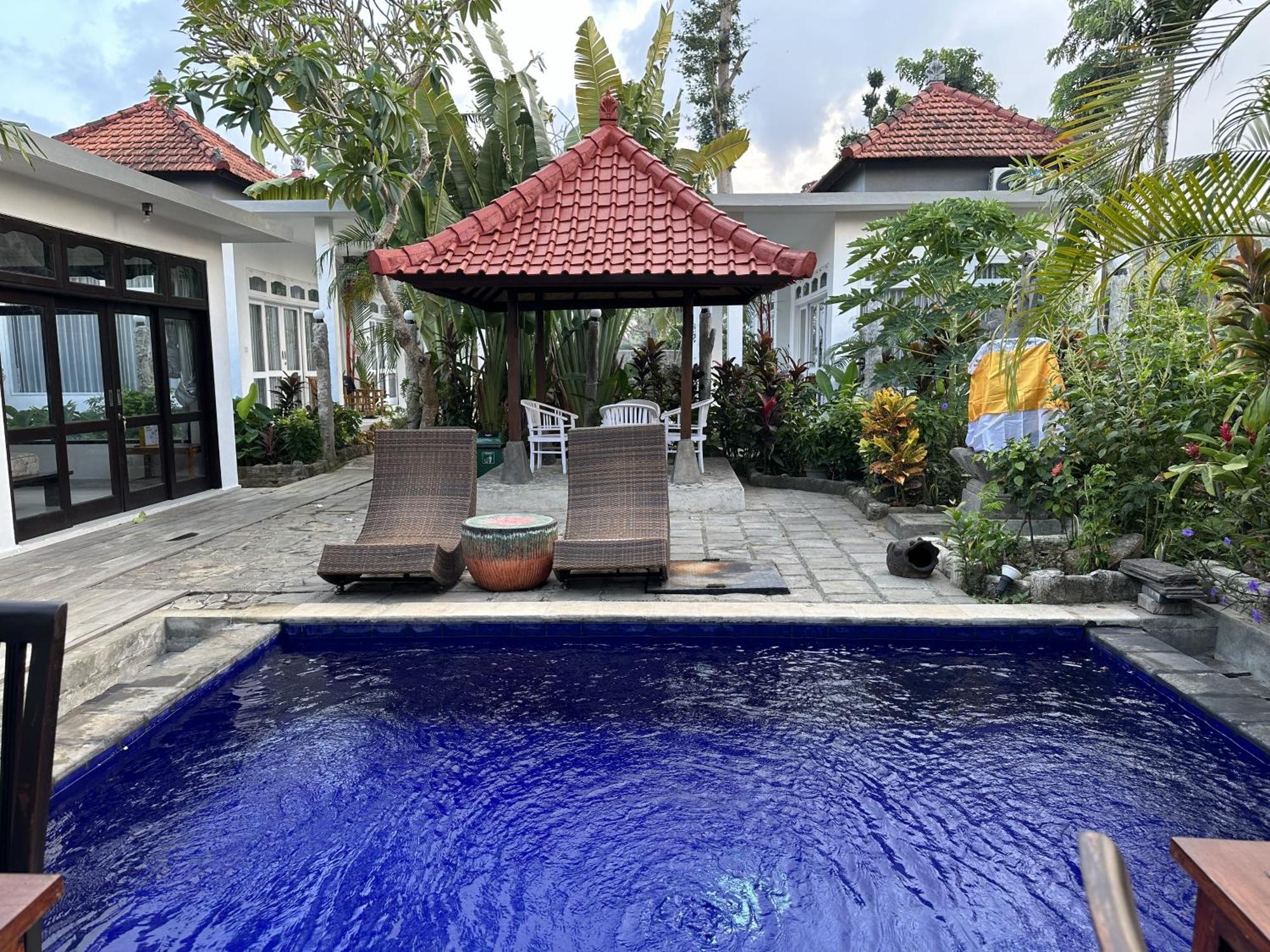 Bali Stuti Jimbaran Inn Екстериор снимка